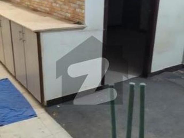 Flate 2bed lounch ground floor behid patel hospital available for rent gulshan e iqbal block 4