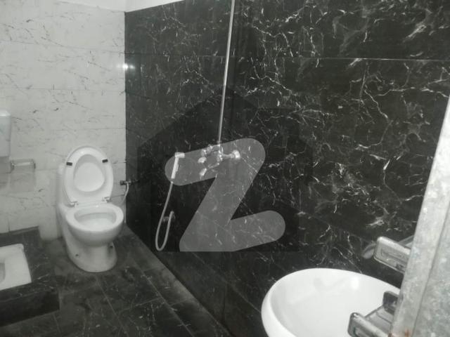 Flats For Rent Only For Bachelors Ghosia Colony
