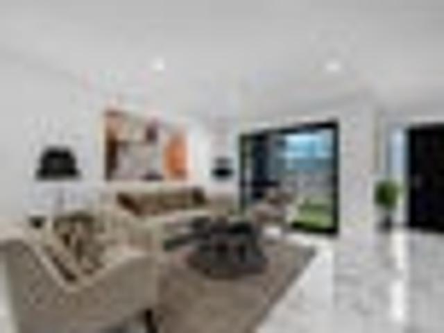 Flawless. Freehold. Freestanding