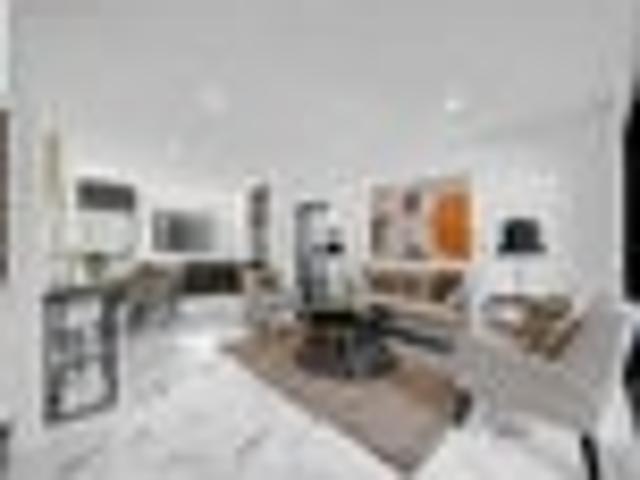 Flawless. Freehold. Freestanding