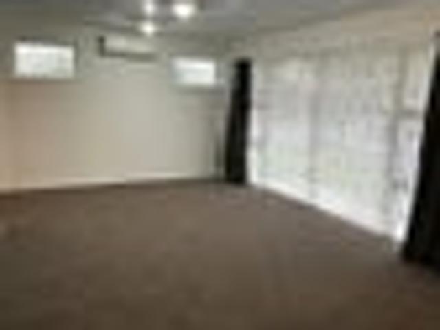 Flaxmere, 4 bedrooms, $650 pw