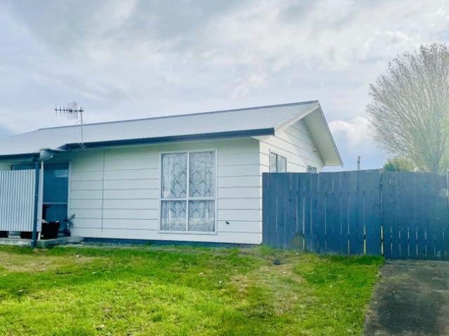 flaxmere, 2 bedrooms