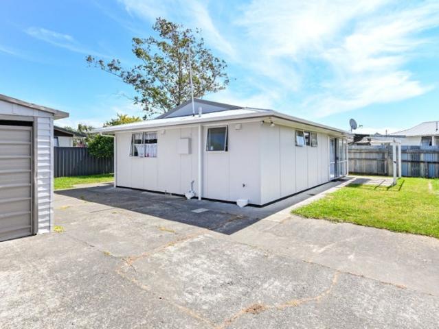 flaxmere, 2 bedrooms