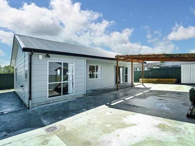 flaxmere, 3 bedrooms