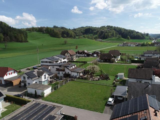 Flache Baulandparzelle an ruhiger Lage in idyllischem EFH Quartier