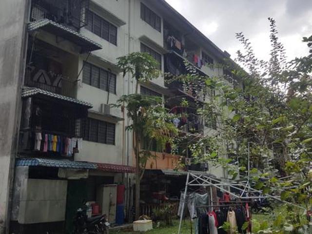 Flet Taman Bunga Negara TINGKAT SATU Seksyen 27