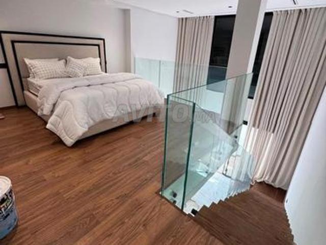 Fleur Studio neuf vide Palmier