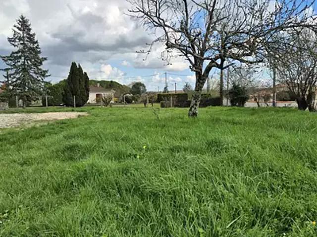 Fleuré 86340 Programme neuf terrain neuf à vendre