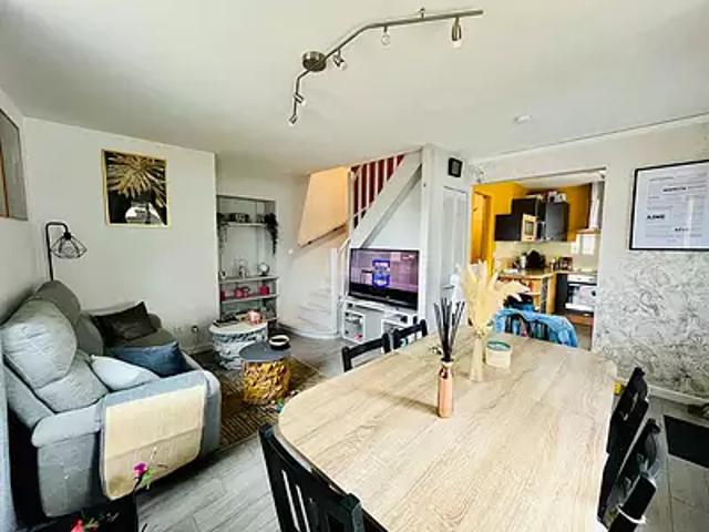 Fleury les Aubrais 45400 Achat / Vente maison 3 pièces t3 au dernier étage parking