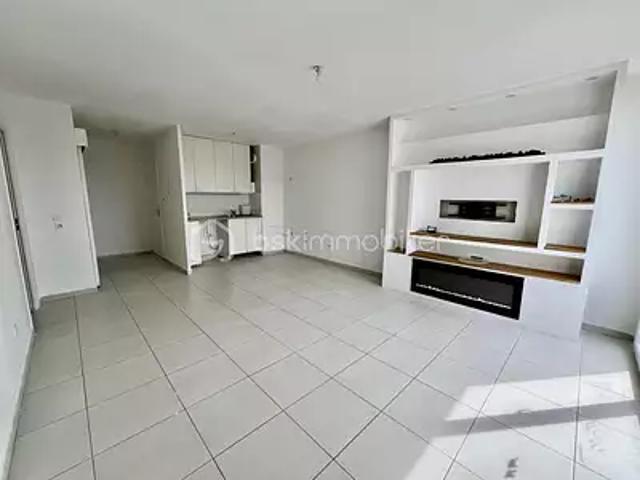 Fleury Mérogis 91700 Achat / Vente appartement 4 pièces t4 au dernier étage balcon