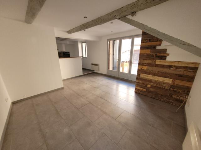 Fleury: Très agréable maison de village de type III avec 2