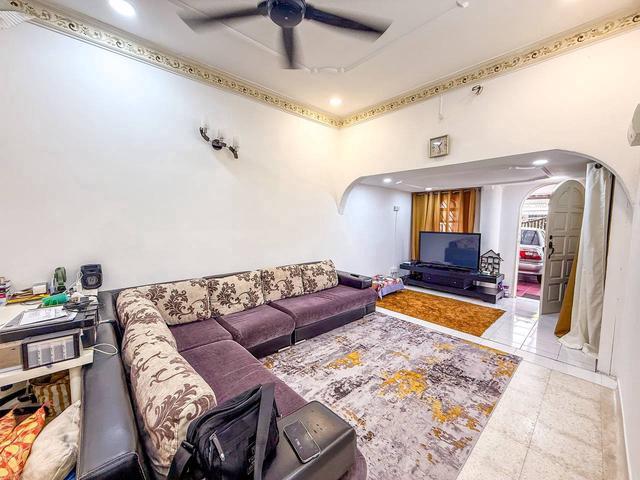 Flexi Book RENOVATEDSingle Storey Taman Mawar Taman Kinrara 5