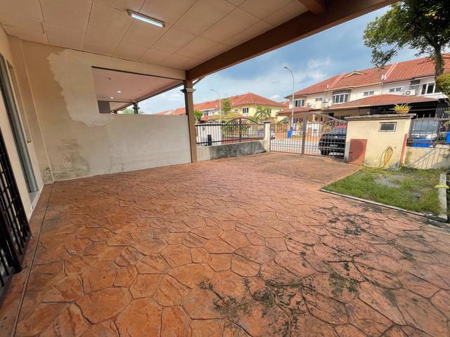 Flexible 2 Storey Terrance House Jalan Kristal Seksyen 7 Shah Alam