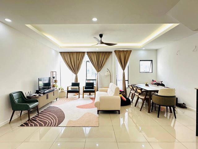 FLEXIBLE DEPO Akasia Townhouse Semenyih