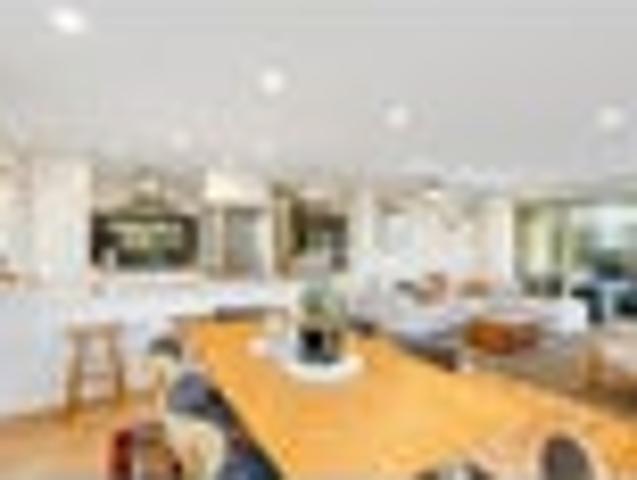 Flexible Family Living with Coastal Views