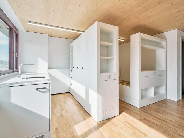 Flexible living