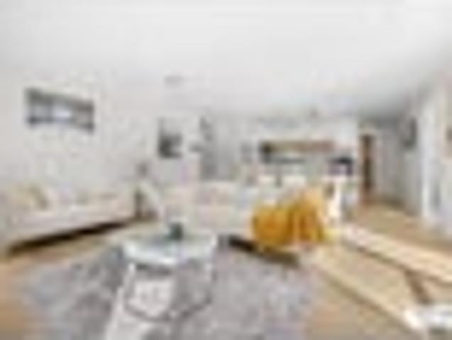 Flexible Living with Dual Kitchens & Dual Ensuites
