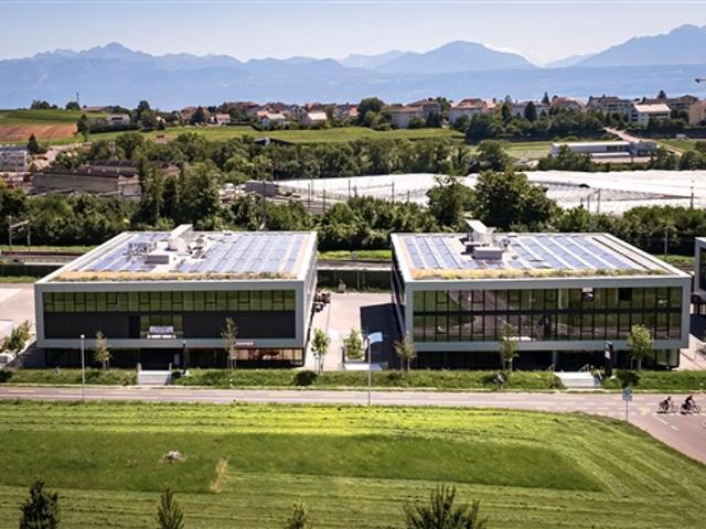 FLEXIBLES MÄRZ – Modernes Büro 97 m² zu vermieten – Lastenaufzug/Aufzug