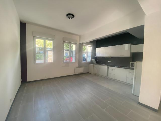 FLERS Appartement T2 en rez de chaussée avec terrasse