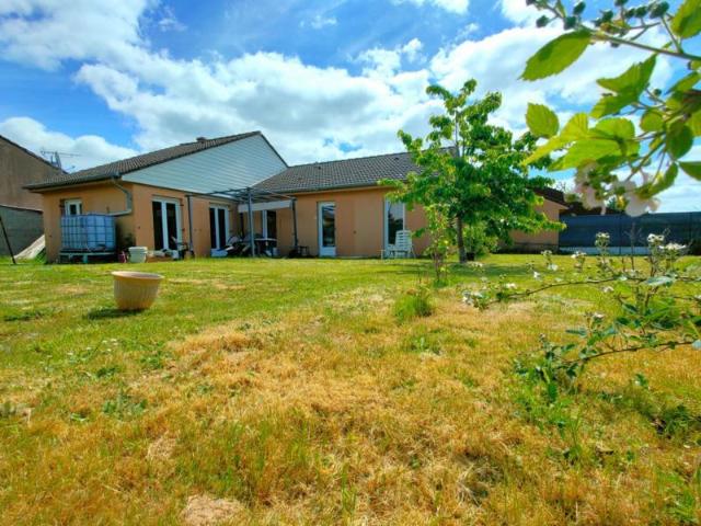 Flesselles: Pavillon 100m2 de plain pied avec 3 chambres, j
