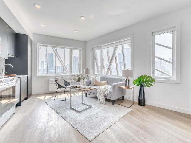 Flyover Residences Unit 303: Plan B 1 bed/1 bath CORNER DOWNTOWN VIEW [object Promise] for Rent