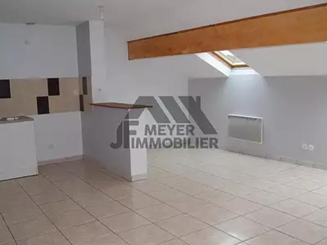Frouard 54390 Location appartement 2 pièces t2 au dernier étage