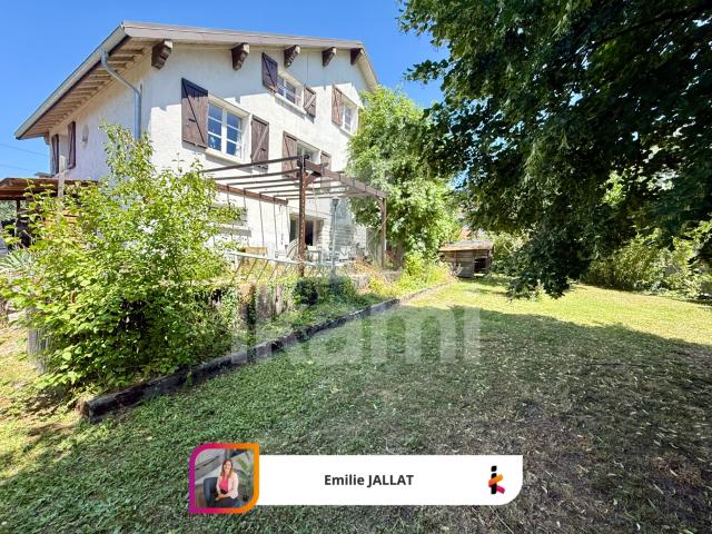 Froges Maison individuelle de 166 m2 sur terrain clos et arb. 164m² Froges
