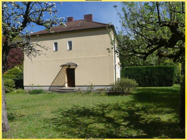 Frohnau! Massives Einfamilienhaus auf einem ca. 670 m² hinterem Sonnengrundstück in top Lage!