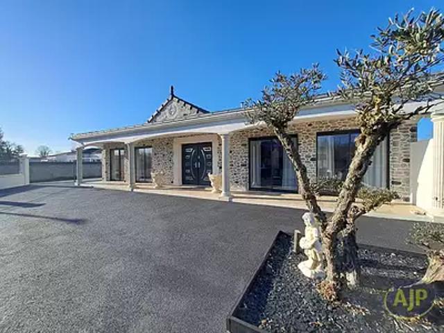 Froidfond 85300 Achat / Vente maison 4 pièces t4 au dernier étage terrasse