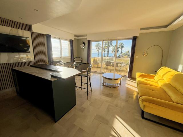 Front de mer 3 pièces 62m2 Villeneuve Loubet