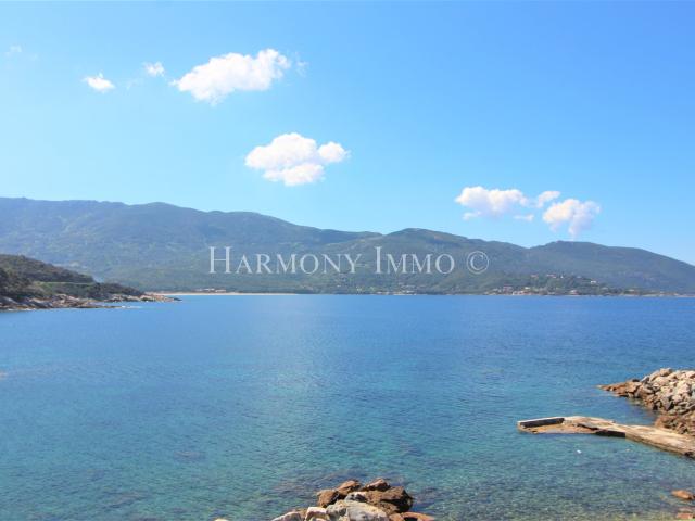 Front de mer: Exceptionnel ! 60m² Casaglione