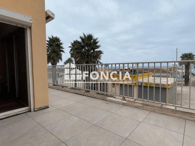 Front de mer, secteur môle appartement t2 + parking