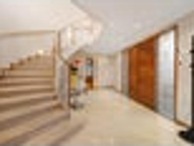 Front Row Fairway Estate–Exceptional Family Living