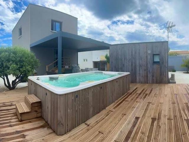 Frontignan plage, villa contemporaine sur terrain de 592m²