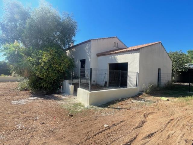 FRONTIGNAN villa à Rénover sur 355m2