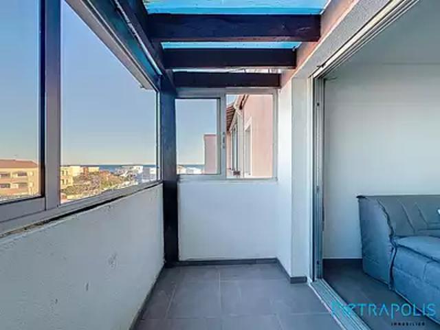 Frontignan 34110 Achat / Vente appartement 1 pièce t1 au dernier étage terrasse
