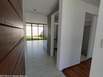 Fray Junípero casa a estrenar de 3 recamaras en VENTA RAH1588