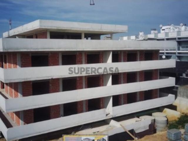 FRAÇÃO H T2+1 1º andar varanda com 33,40m2 lugar de garagem com 13,25m2