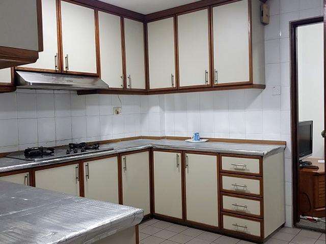 Fragrance Court D5, Apartment