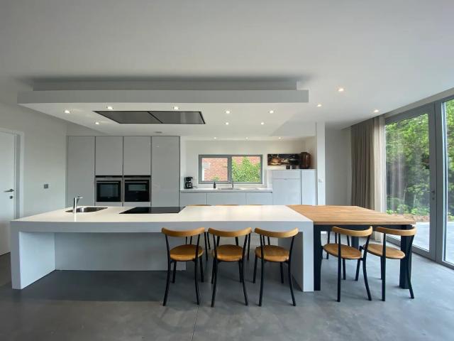 FRAIS DE NOTAIRE OFFERTS !DERNIERE DISPO! MAISON JUMELEE |JARDIN PLEIN SUD | 2 PKG INCLUS! 4 pièces, 85 m²