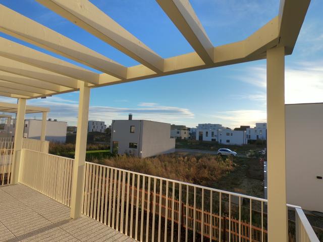FRAIS DE NOTAIRE OFFERTS TERRASSE DE +16 M² DE TRES BEAUX VOLUMES FRAIS DE N 4 pièces, 80 m²