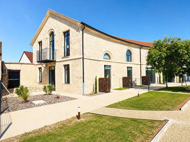 Frais de notaire réduits T1 bis avec balcon ascenseur. 36m² Beaune