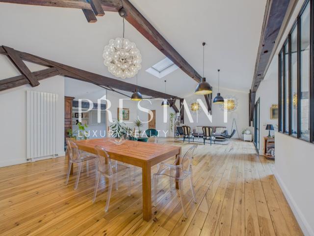 François Sourdis 600 m² de surface utile Loft Espace polyvalent
