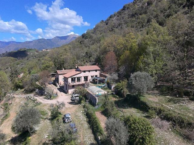 FRANCE – CÔTE D'AZUR – SOSPEL 06380 MAISON 233 M² / 321 M² – 8 CHB – BOX CHEVAUX – PISCINE – PARC