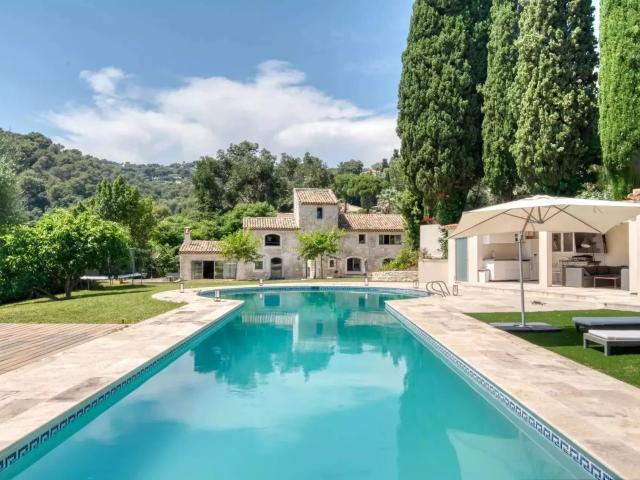 France | Saint Paul de Vence | 5 Chambres | 5 Salles de bain. 300m² Saint Paul de Vence