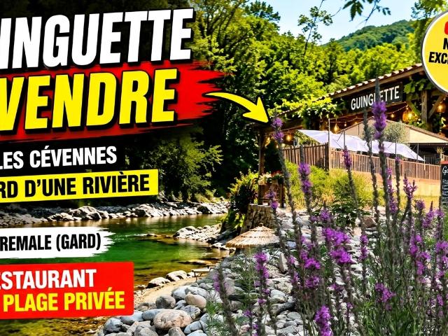 France – Restaurant guinguette au bord d'une rivière dans les Cévennes