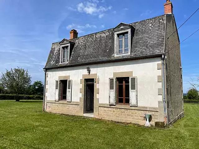 Franchesse 03160 Achat / Vente maison 4 pièces t4 au dernier étage cave