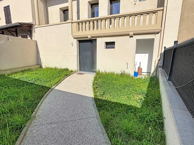 FRANCHEVILLE LE HAUT Duplex de 74M2 avec 2 terrasses 2 chambres