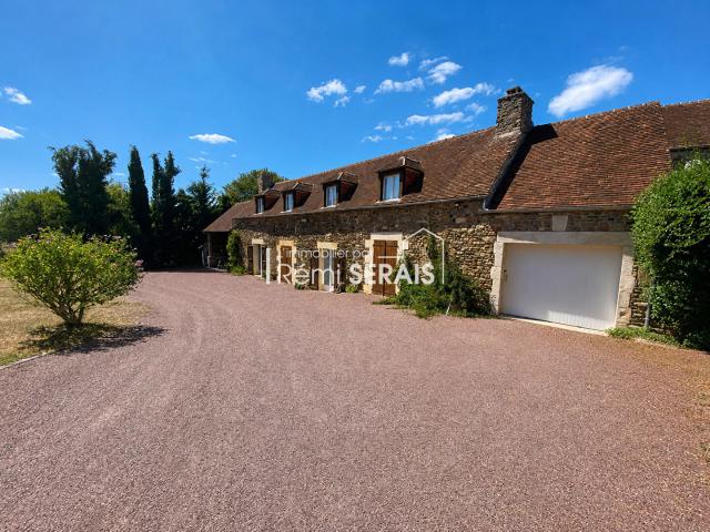 FRANCHEVILLE MAISON DE CARACTERE