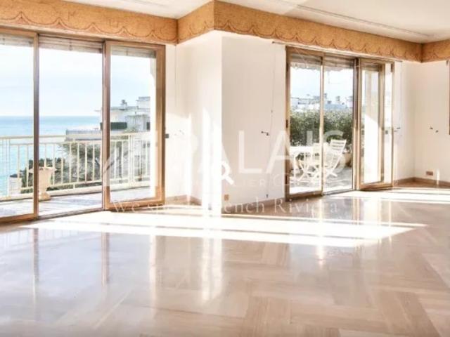 FRANCK PILATTE: VASTE APPARTEMENT/TERRASSE/BORD DE MER